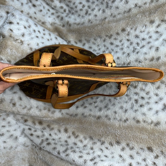 Louis Vuitton Bucket Bag Monogram Bag GM - Picture 14 of 15